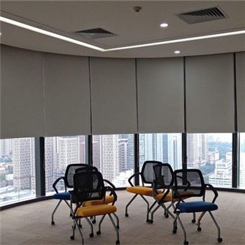 客廳裝修，你會(huì)選擇使用推拉門(mén)嗎？